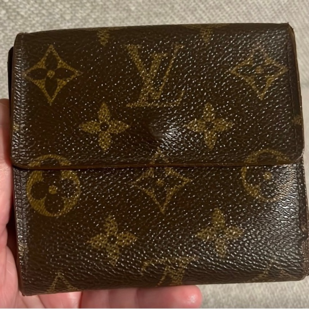 Authentic Louis Vuitton Elise wallet SP0021